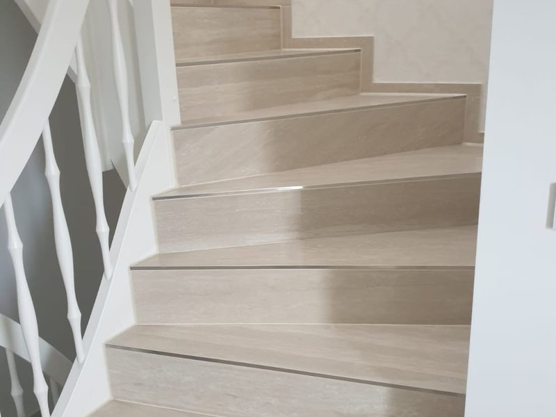 Fliesen Treppe