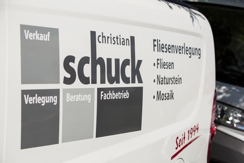 Firmenfahrzeug der Christian Schuck Fliesenverlegung